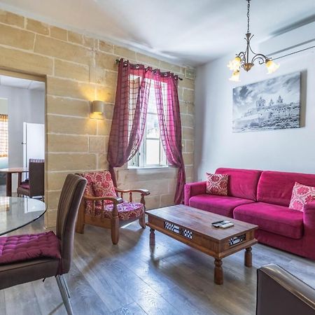 Charming Duplex Apartment In The Centre Of スリーマ エクステリア 写真