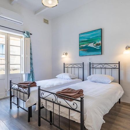 Charming Duplex Apartment In The Centre Of スリーマ エクステリア 写真
