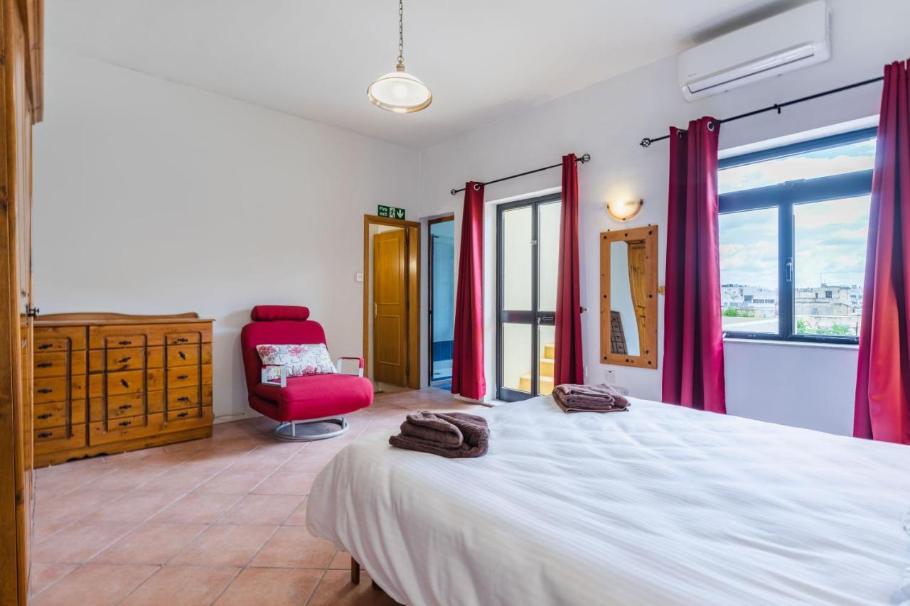 Charming Duplex Apartment In The Centre Of スリーマ エクステリア 写真