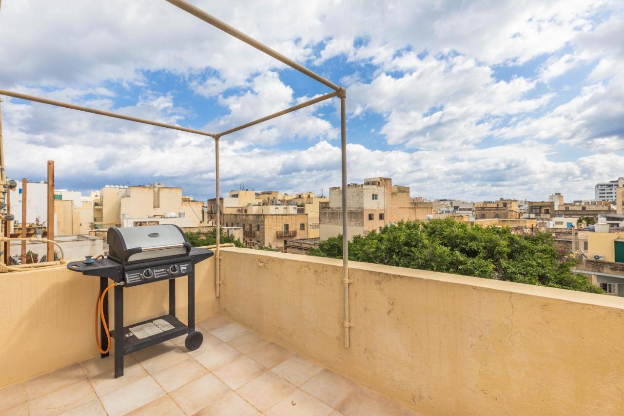 Charming Duplex Apartment In The Centre Of スリーマ エクステリア 写真